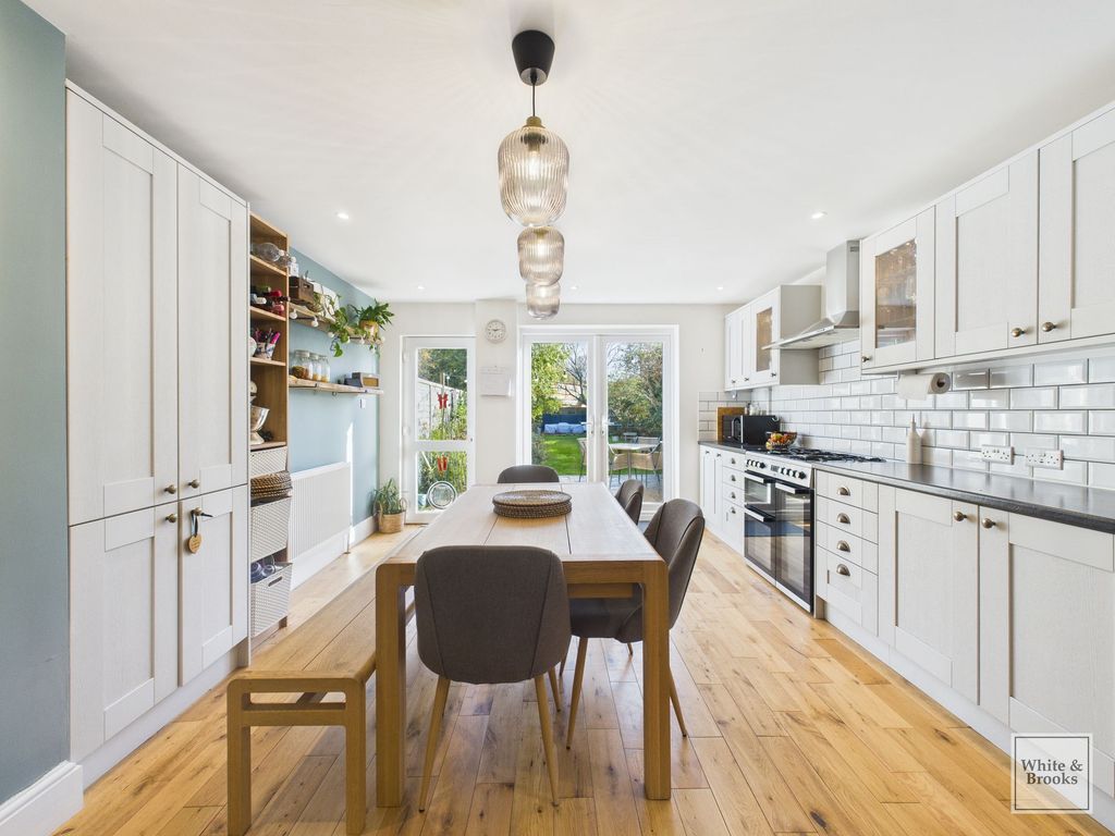 Property photo 2 of 23 Kitchen/Diner