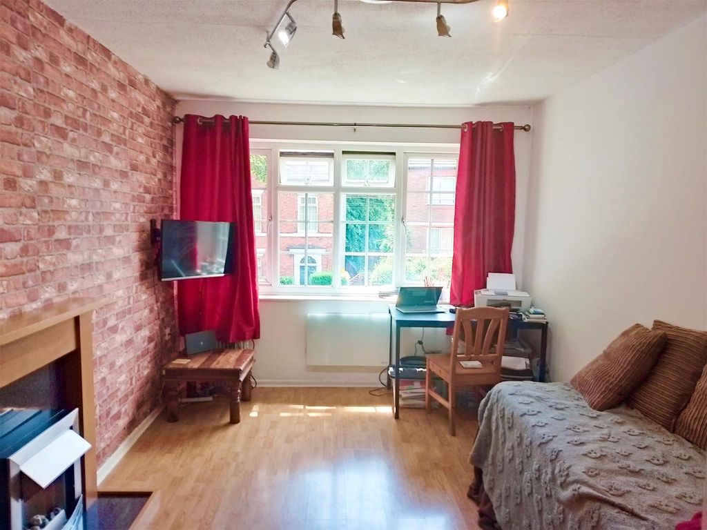 Property photo 3 of 11