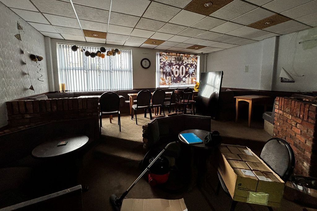 Property photo 3 of 8 Leyland Social Club, 67-69 Towngate, Leyland, Pr25 2Lr