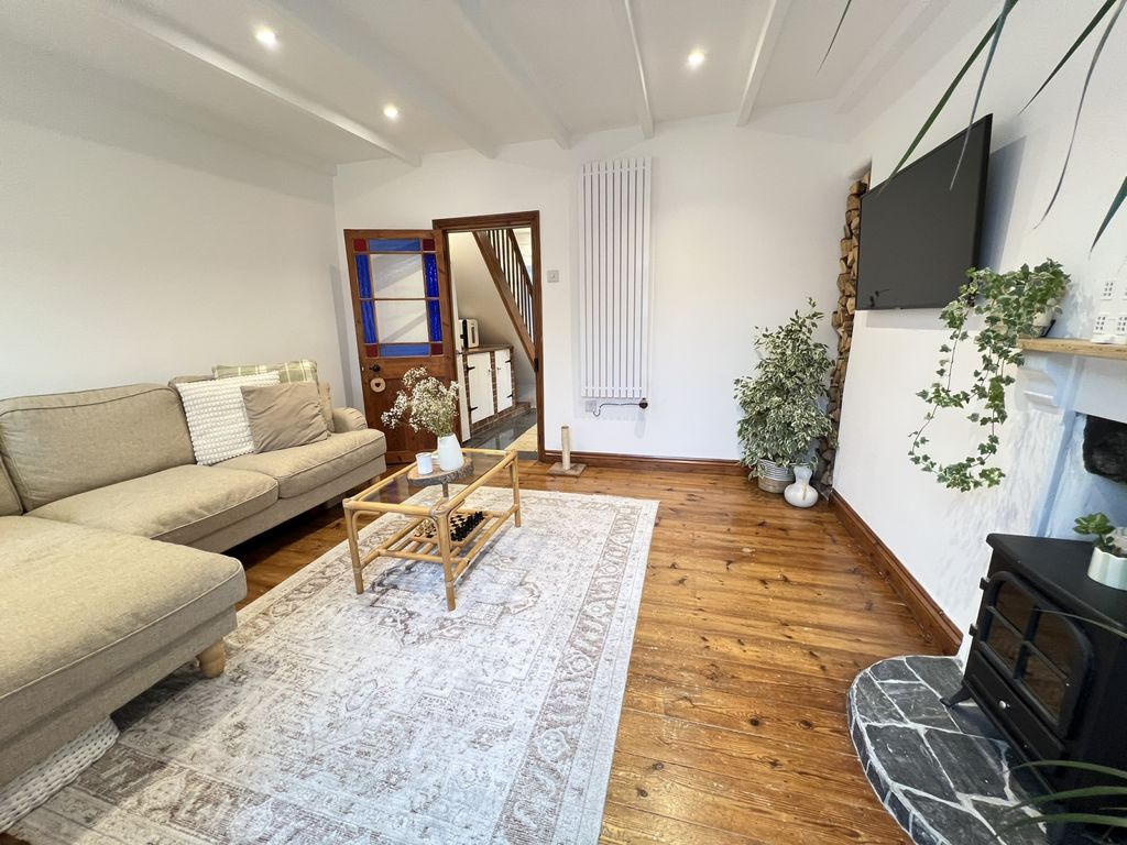 Property photo 2 of 16 Gallery