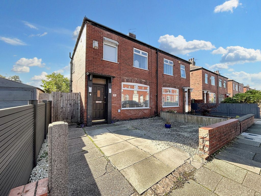 Property photo 1 of 31