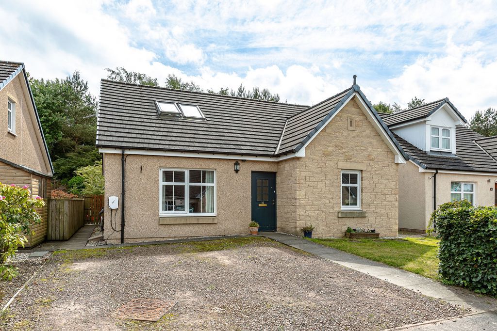 Property photo 1 of 32 15 Birks View, Galashiels