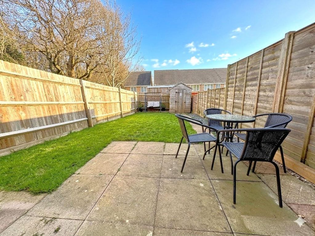 Property photo 2 of 10 Gemini_Generated_Image_R1N7Wir1N7Wir1N7.Jpg