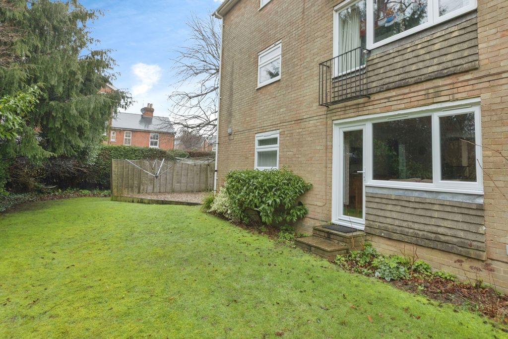 Property photo 1 of 17 Pbox-Img.Jpg