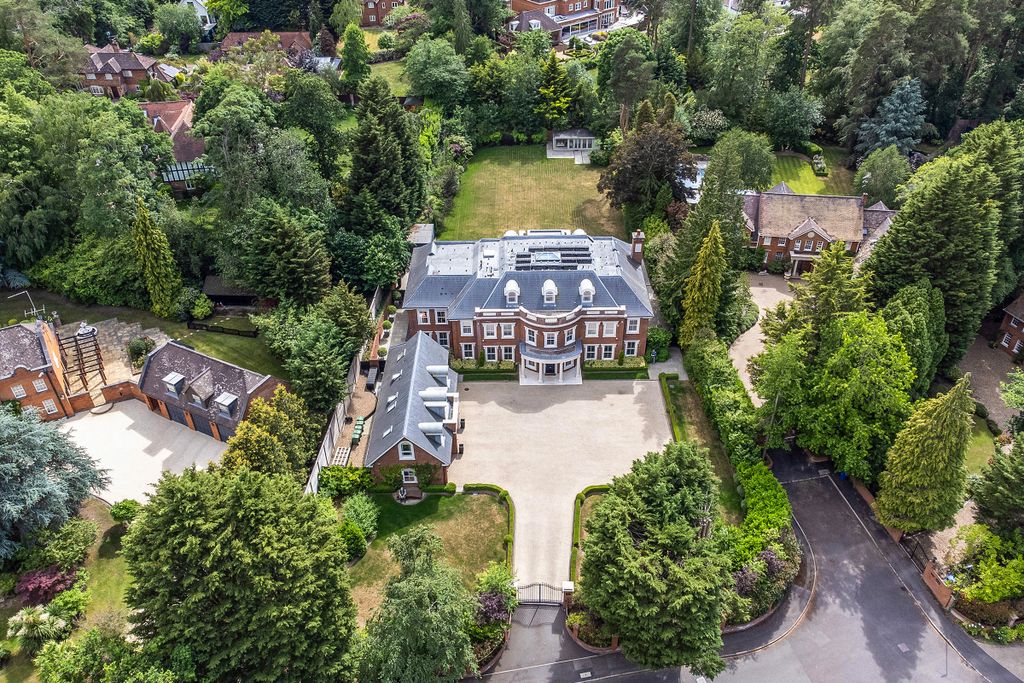 Additional image 35 of 6 bed property for saleRegent's Walk, Ascot, Berkshire SL5