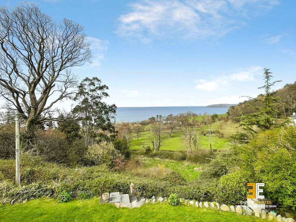 Property photo 3 of 43