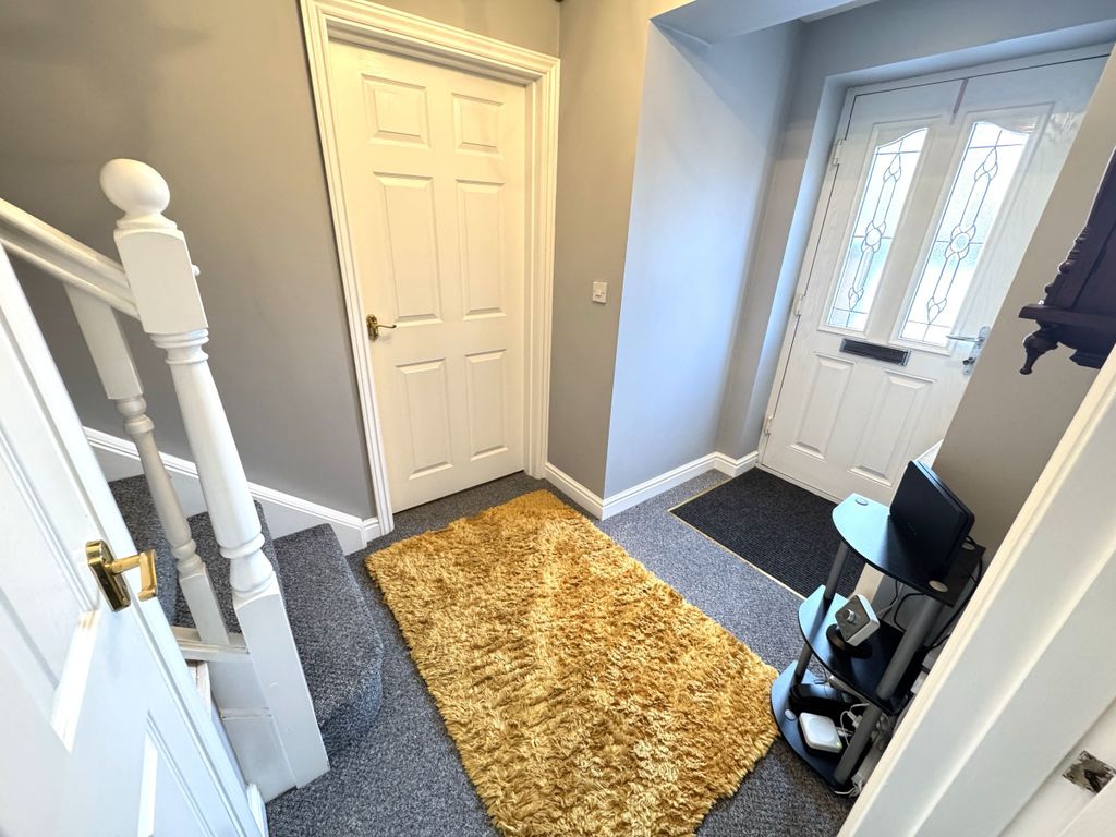 Property photo 2 of 35