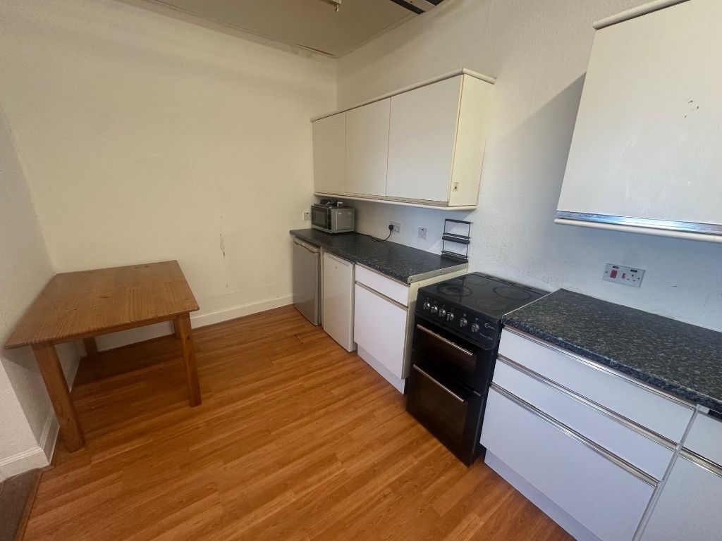 Additional image 4 of 4 bed flat to rentKing Street, Stirling Town, Stirling FK8