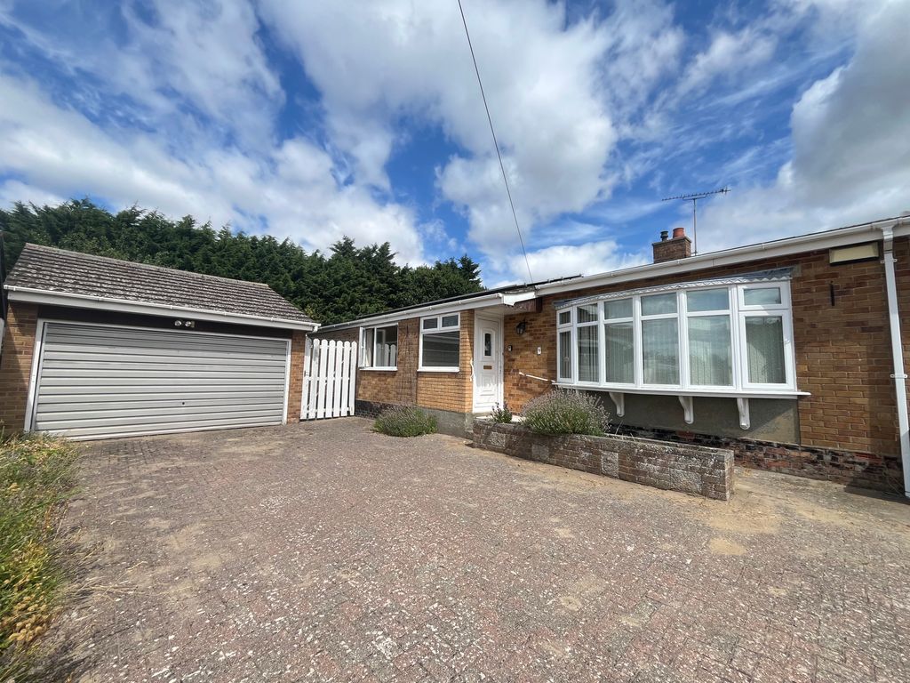 Property photo 1 of 12 Front