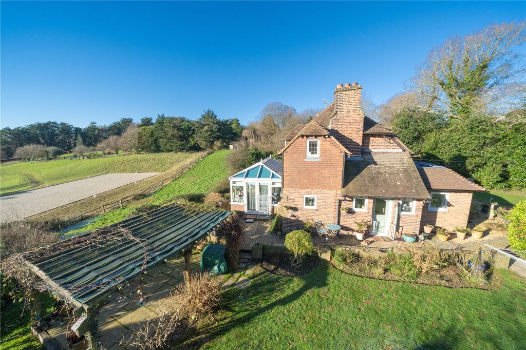Property photo 2 of 25 Picture No. 26