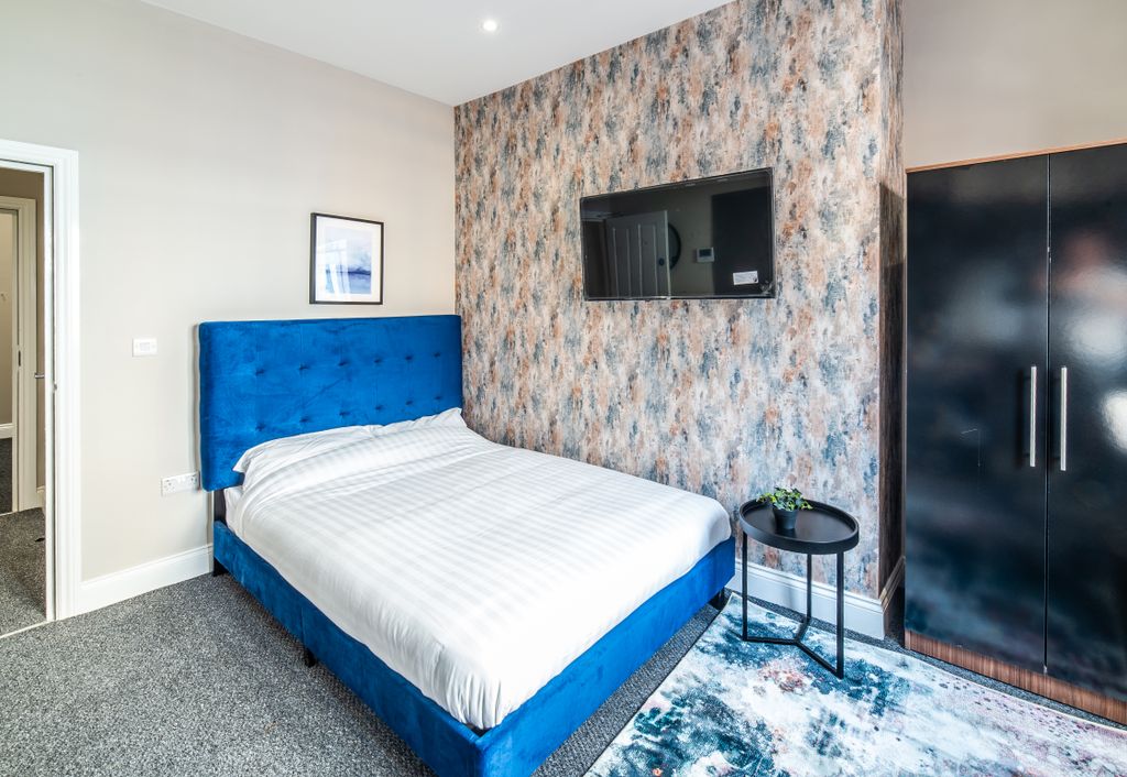 Property photo 3 of 8 Canning Place B111-003