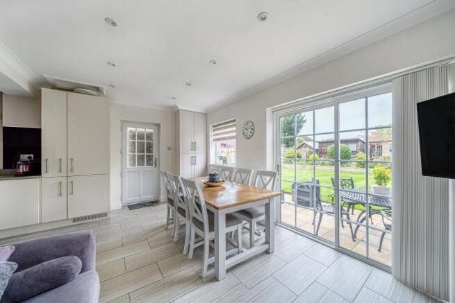 Property photo 3 of 16 Picture No. 01