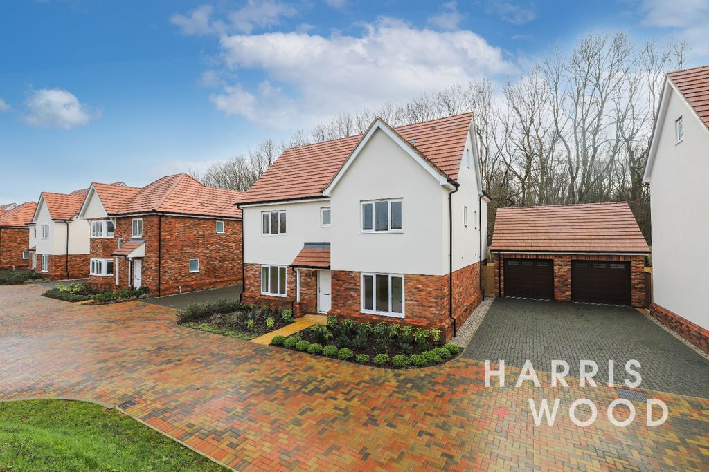 Property photo 1 of 32 4420691