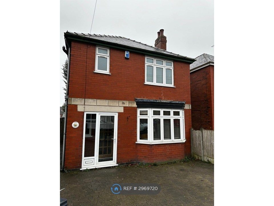 Property photo 2 of 16
