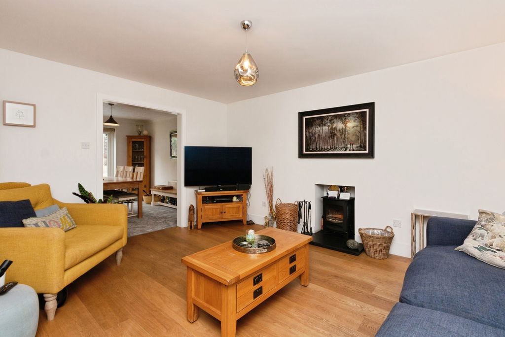 Property photo 2 of 17 Pbox-Img.Jpg