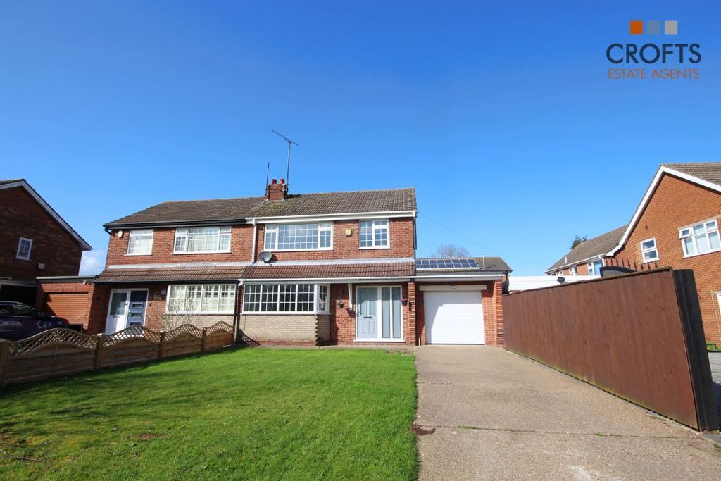 Property photo 1 of 12 Front