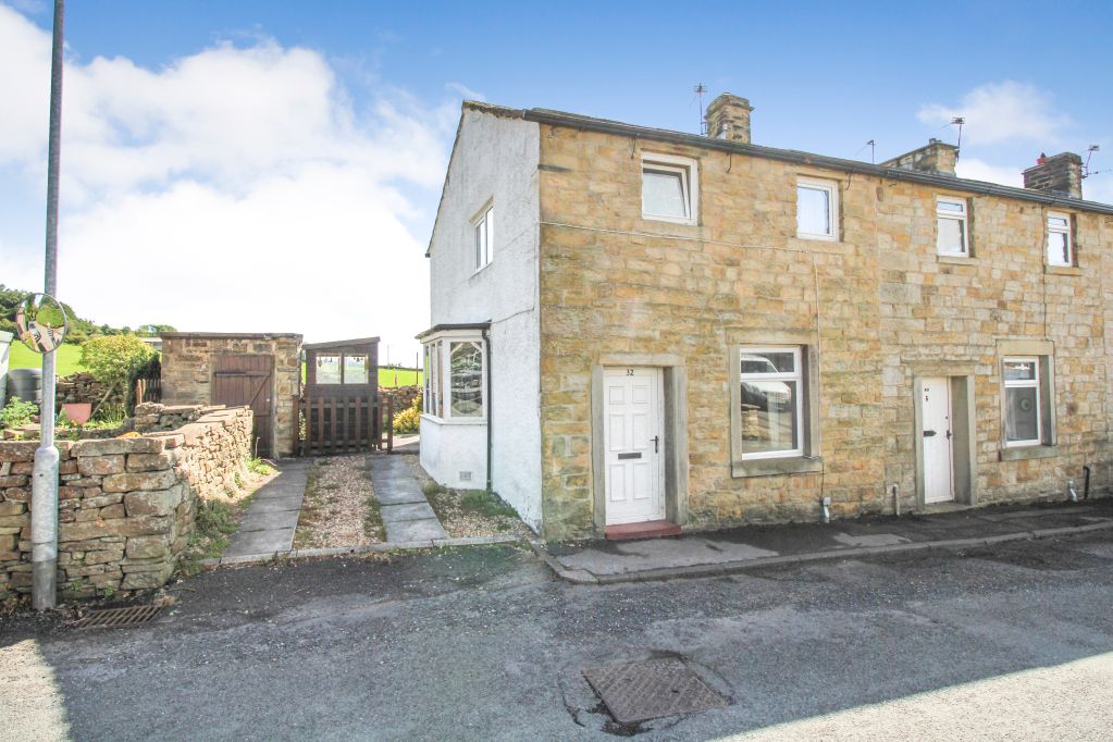 Property photo 1 of 16 External