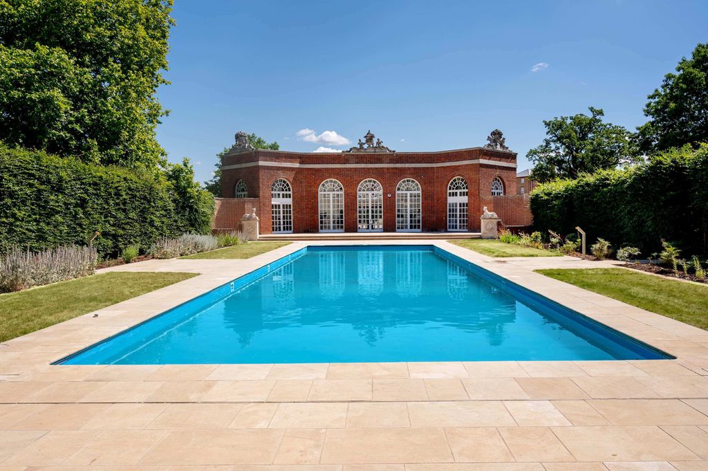 Property photo 2 of 15 Pool