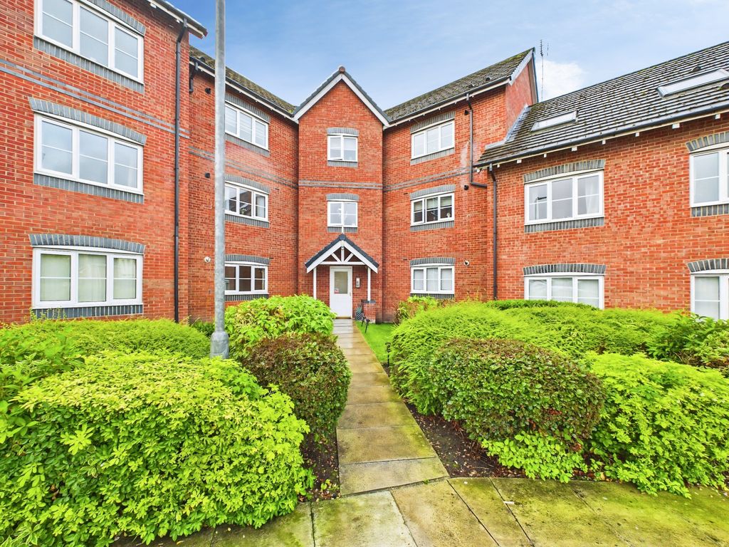 Property photo 1 of 18