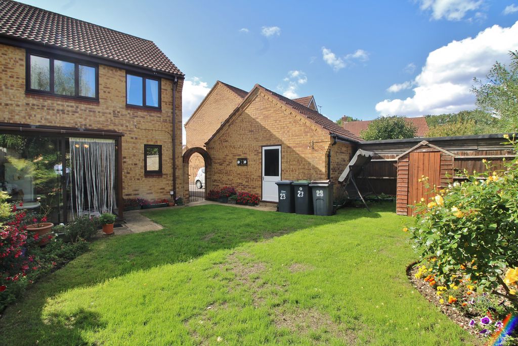 Property photo 2 of 14