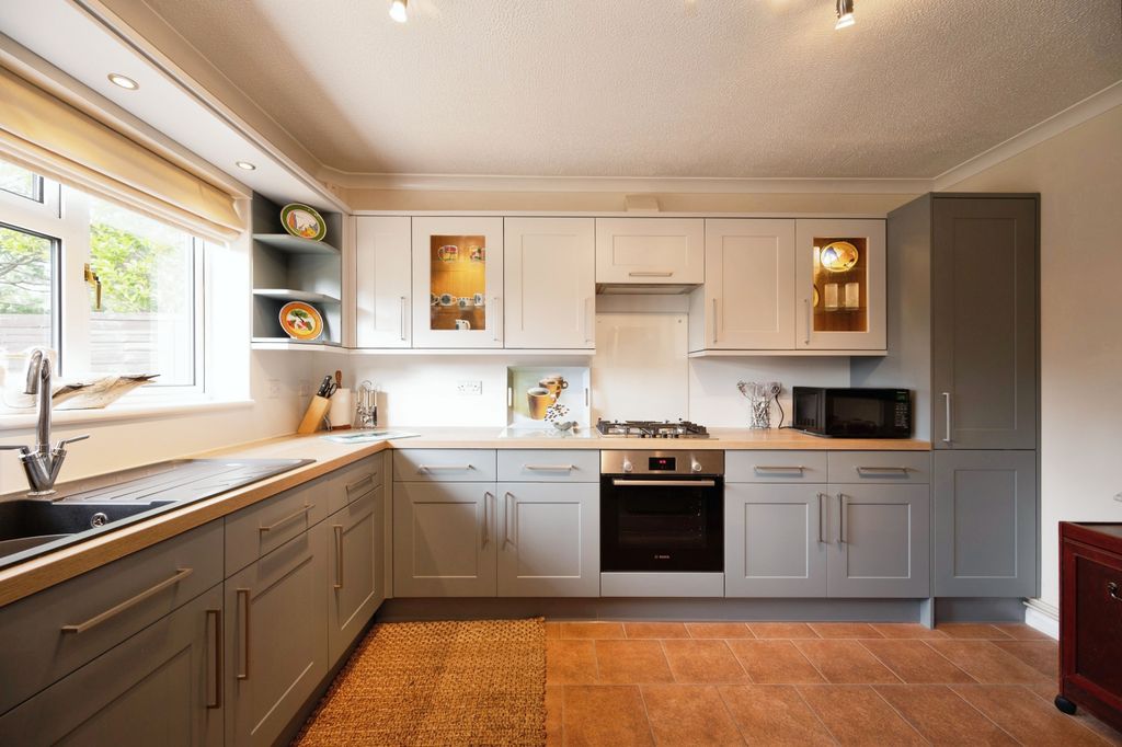 Property photo 3 of 17 Photography
