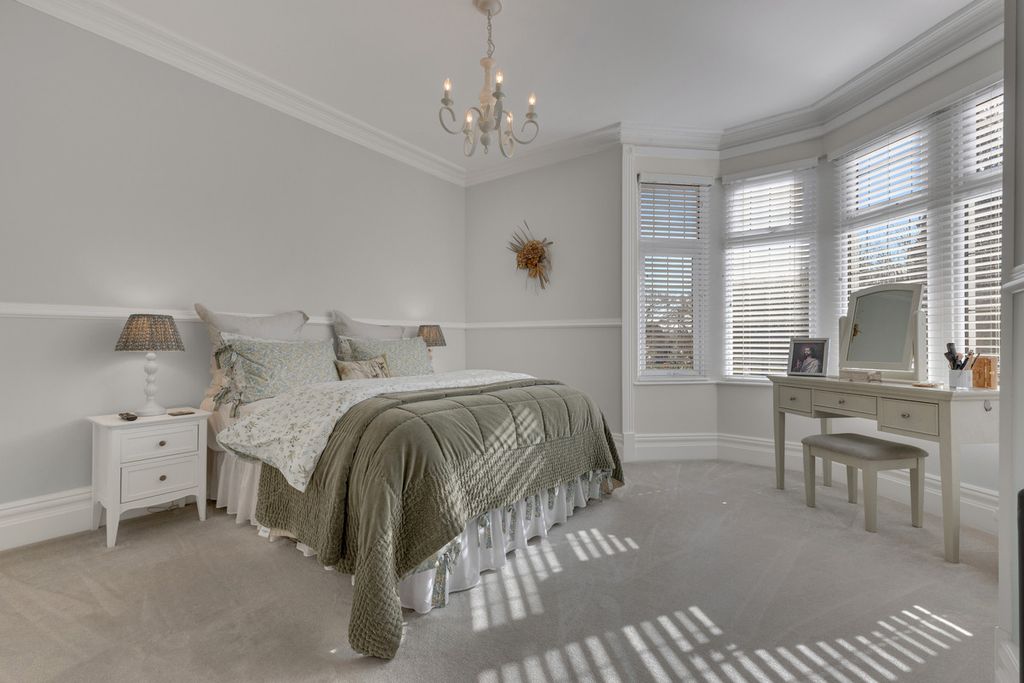 Additional image 21 of 4 bed semi-detached house for saleBrays Lane, Coventry CV2