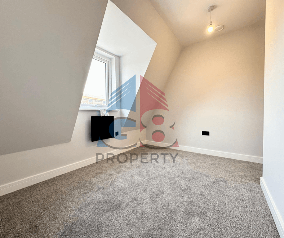 Property photo 3 of 12 Gallery