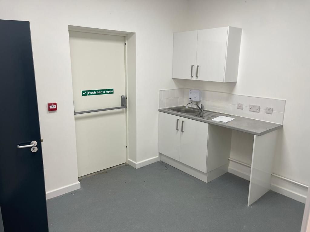 Property photo 3 of 5 Photo 9