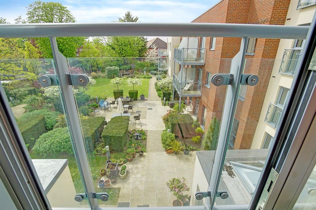 Property photo 3 of 15 05-2A3Ddsc02343-Medium.Jpg