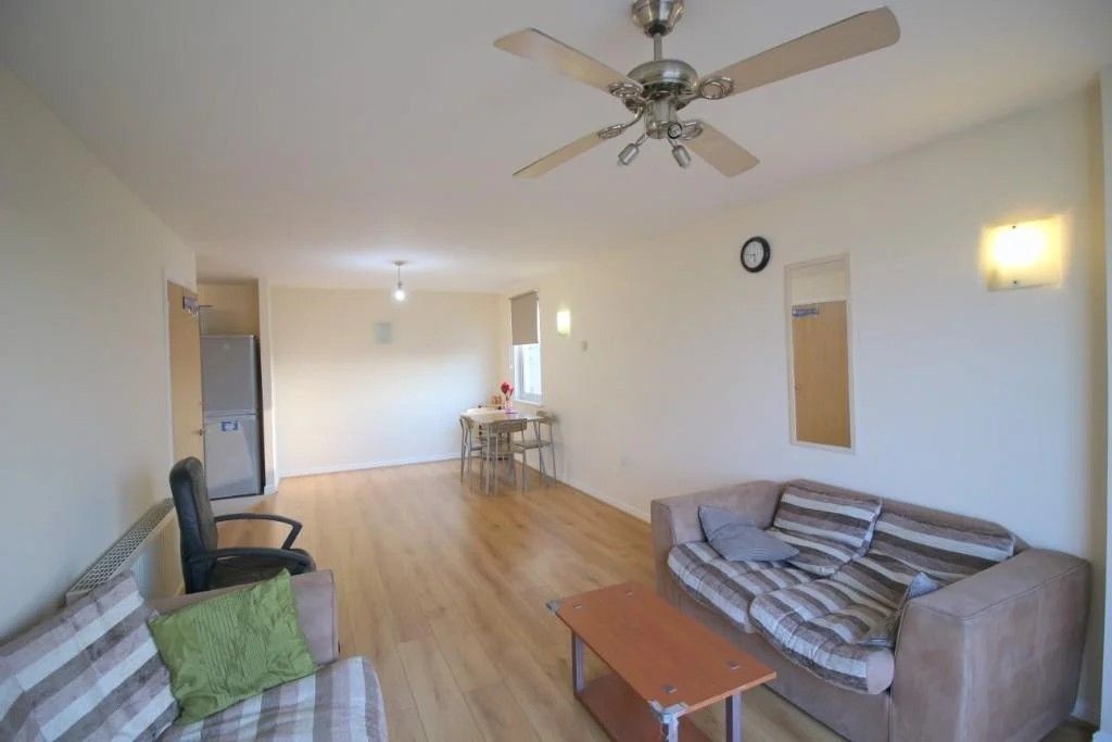 Property photo 2 of 7