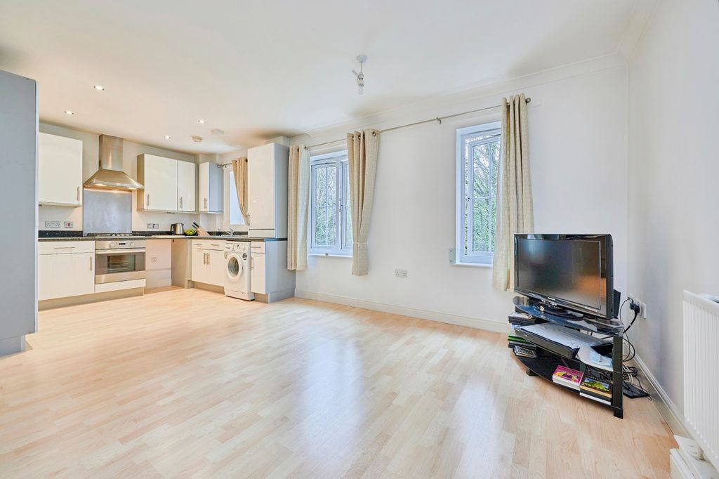 Property photo 1 of 20