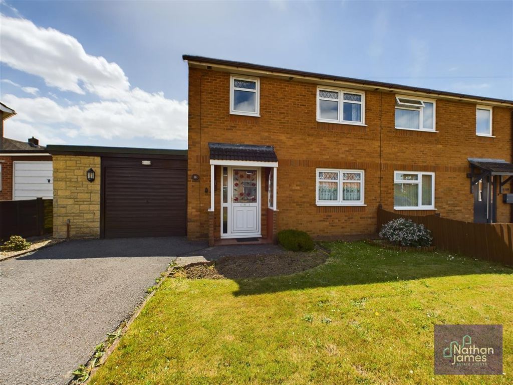 Property photo 1 of 12