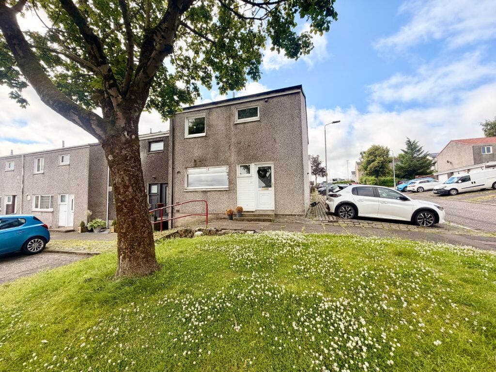 Property photo 1 of 12