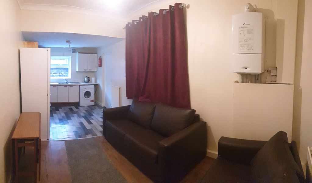 Property photo 2 of 9