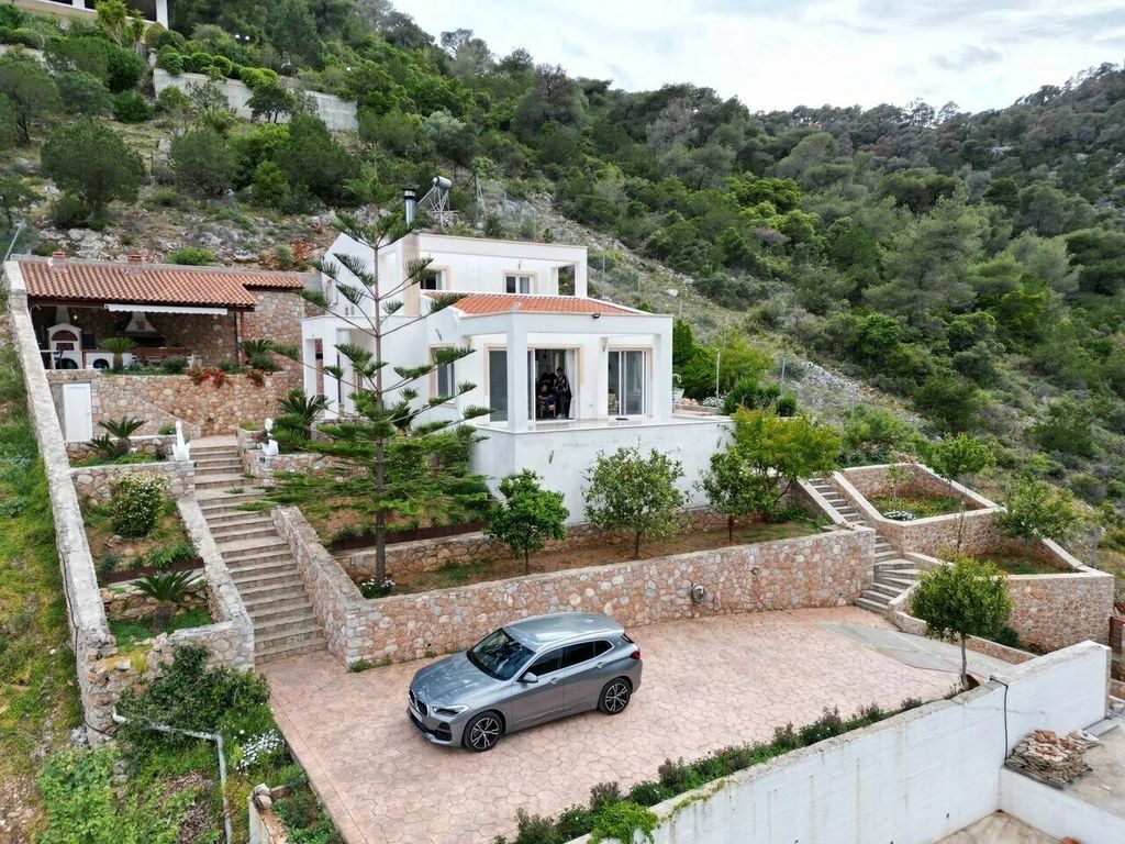 Property photo 1 of 9 Image: 0