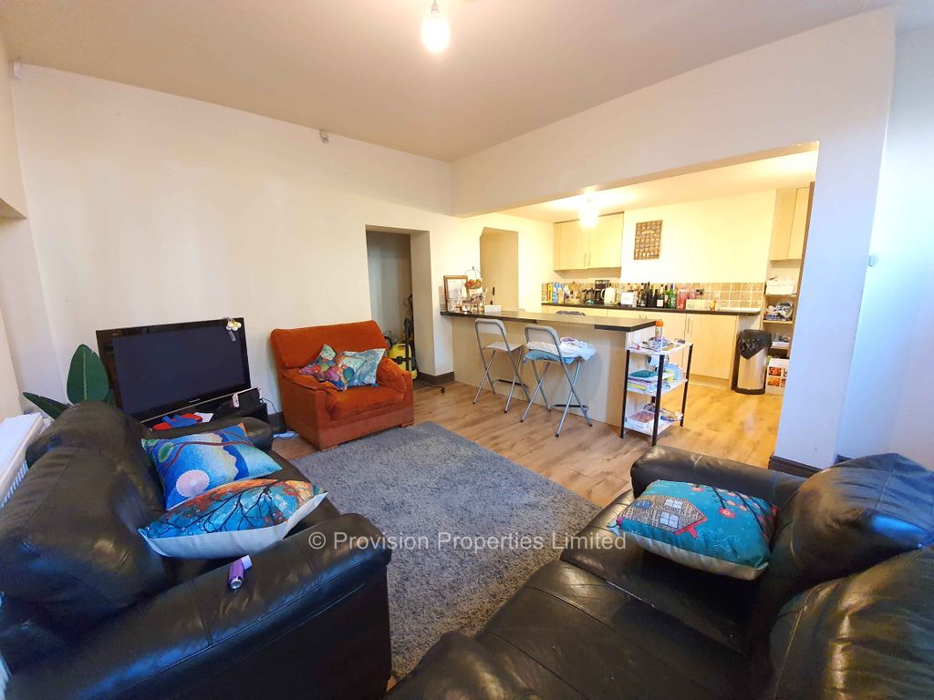 Property photo 1 of 7 Photo