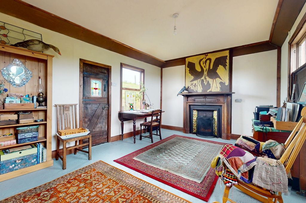 Property photo 2 of 17 Not Specified