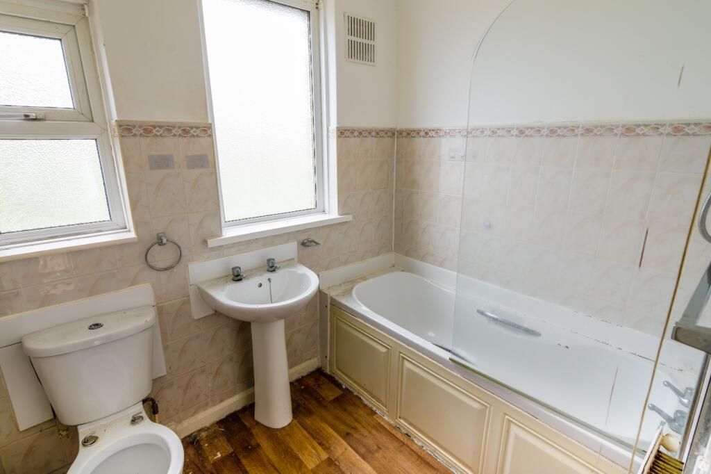 Property photo 2 of 3 Bathroom