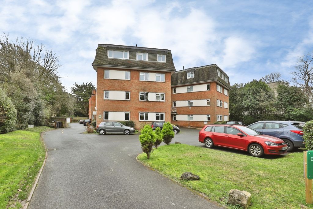 Property photo 1 of 8 Pbox-Img.Jpg