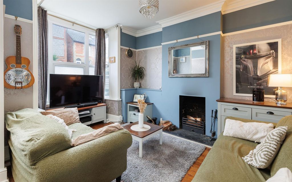 Property photo 2 of 23 Living Room