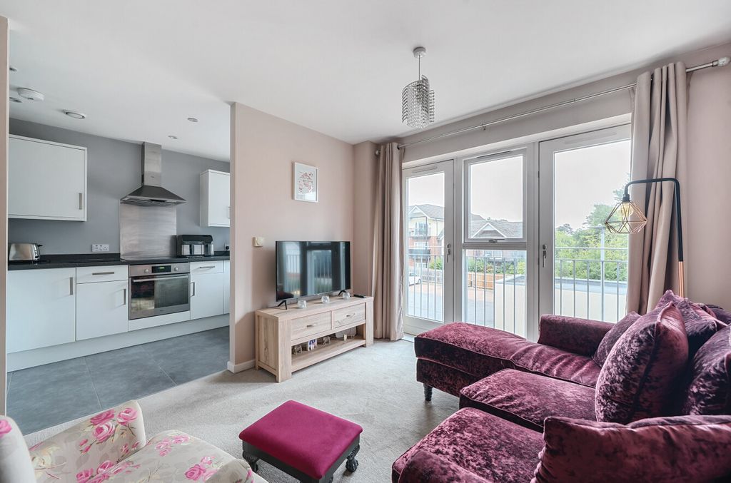 Property photo 3 of 15 1341637-2-68A591c...