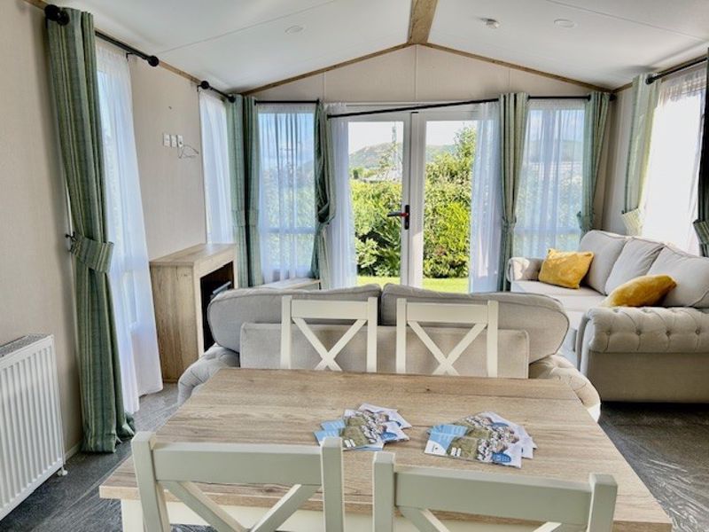 Property photo 2 of 16 Photo 3