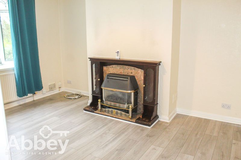 Property photo 3 of 21 Lounge 2