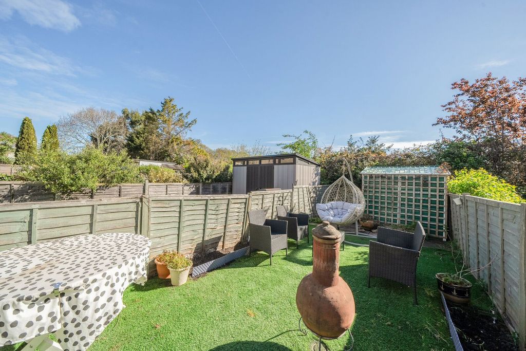 Property photo 2 of 12
