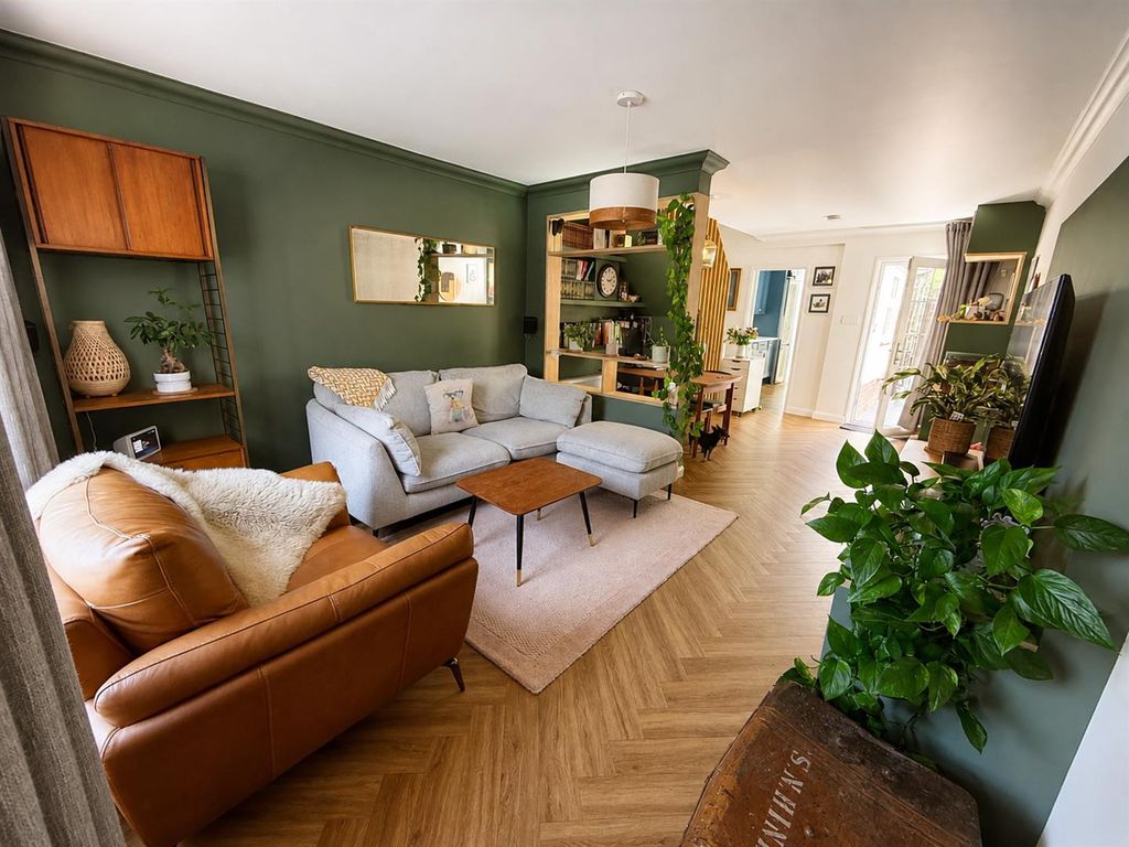 Property photo 1 of 17 Living Dining Room