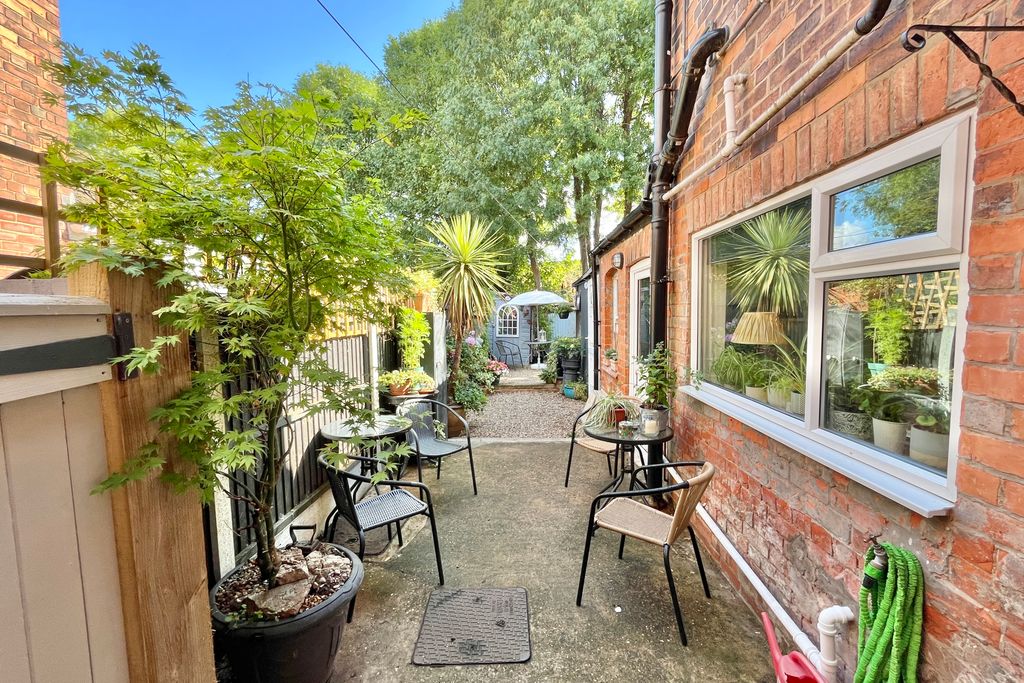 Property photo 2 of 16 13