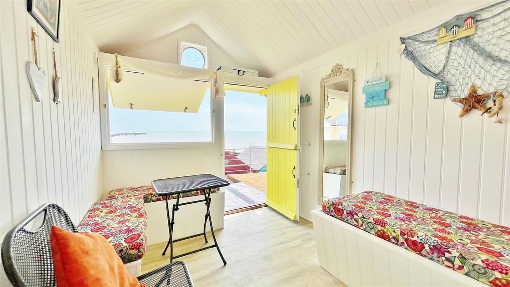 Property photo 3 of 12 Beach Hut