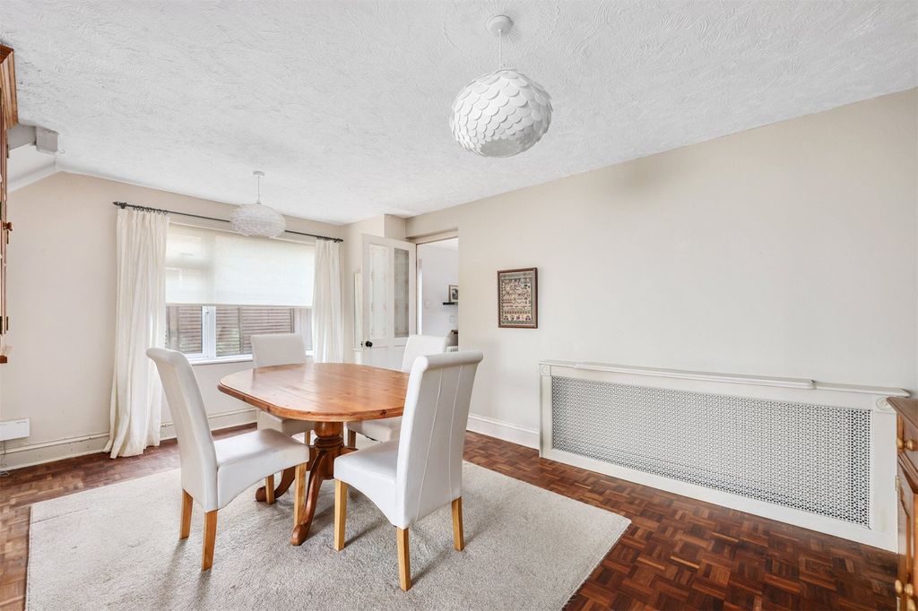 Property photo 3 of 14 Picture No. 05