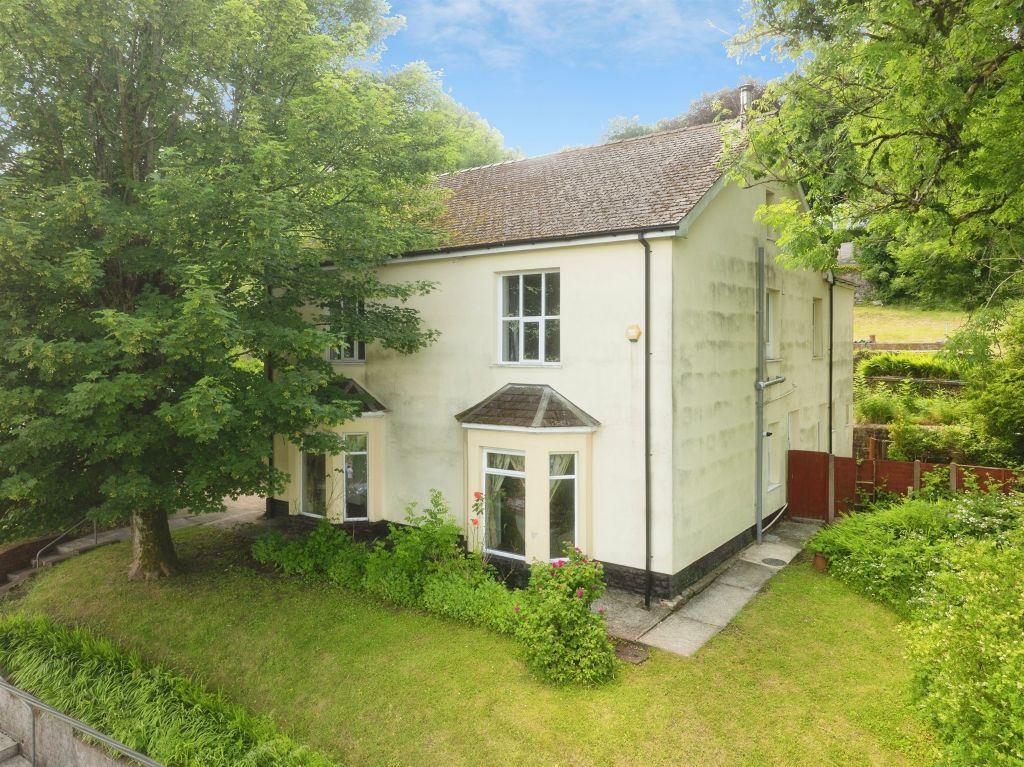 Property photo 1 of 35