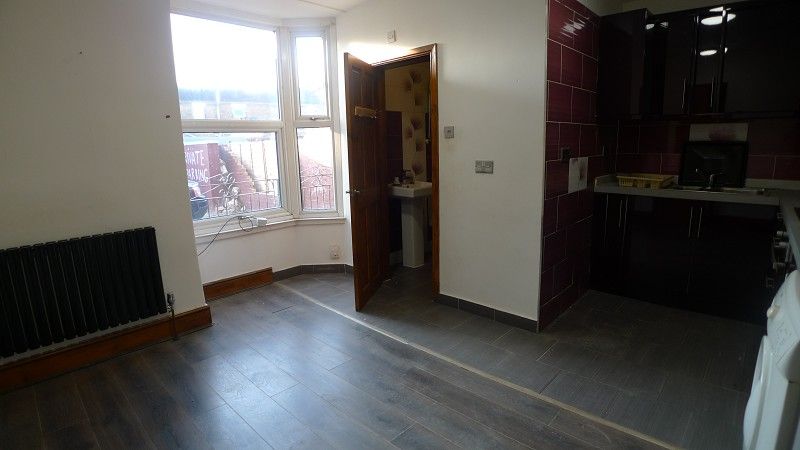 Property photo 3 of 10 2694-Pra11869-2-Raw